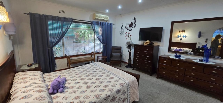 4 Bedroom Property for Sale in Protea Park North West